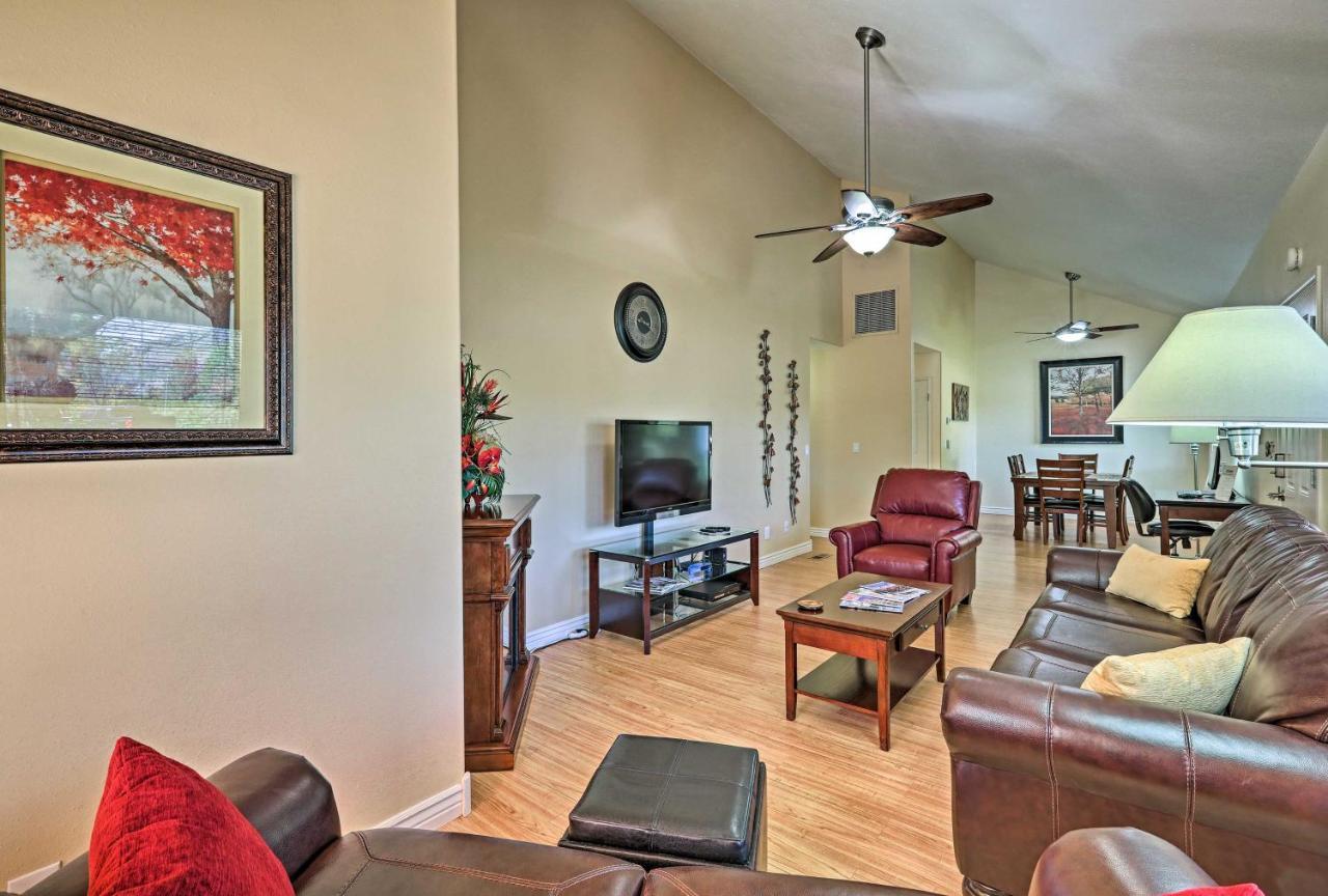 Flagstaff Townhome With Deck Easy Access Downtown! エクステリア 写真